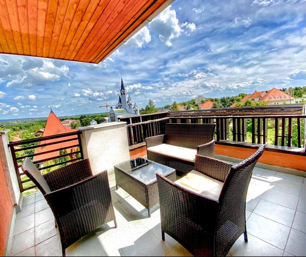 Roselio Sky Residence Heviz Luaran gambar