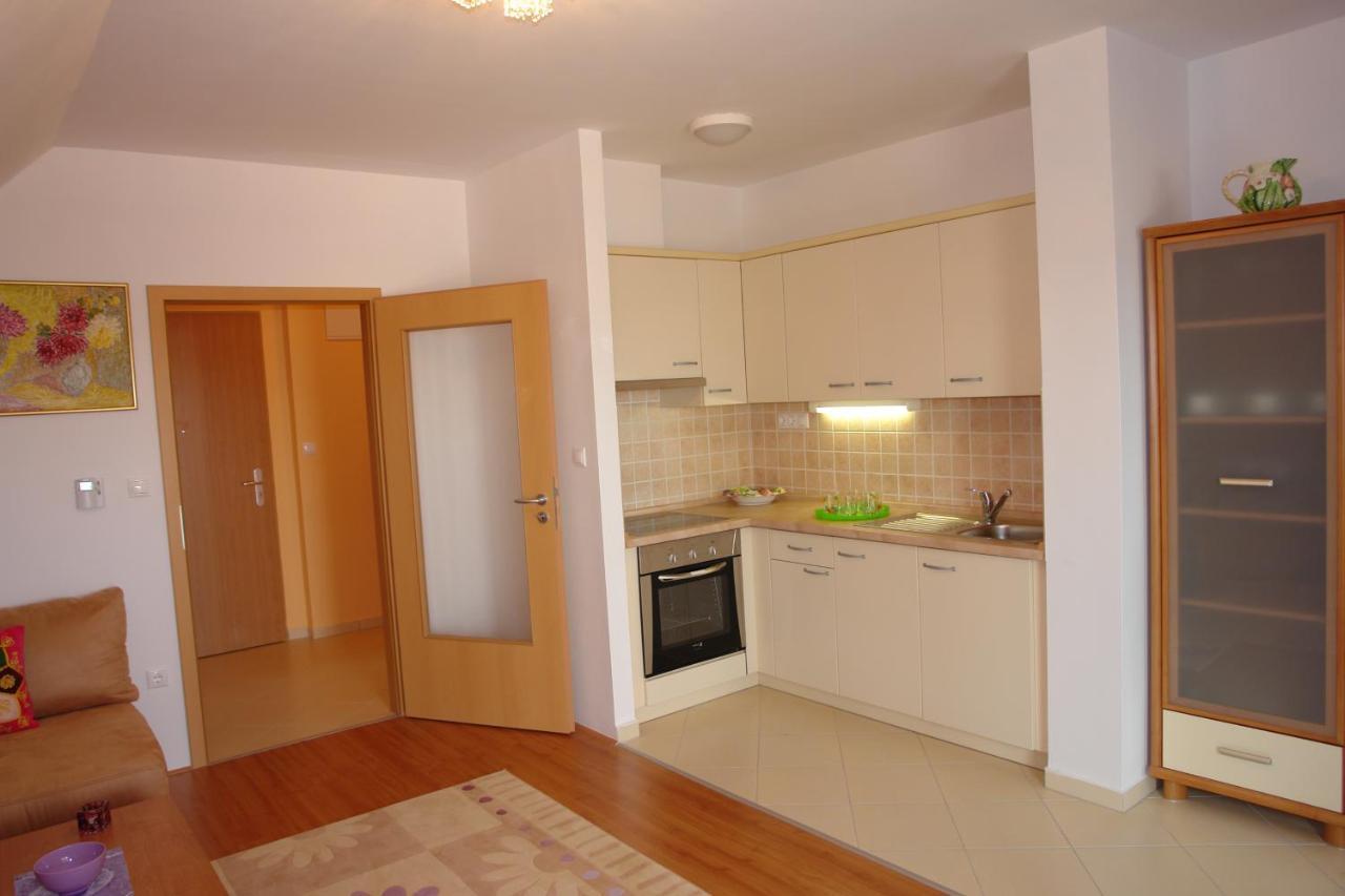 Roselio Sky Residence Heviz Luaran gambar